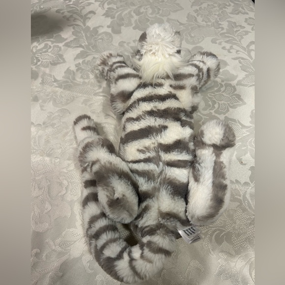 Jellycat Sacha Snow Tiger - Picture 3 of 5